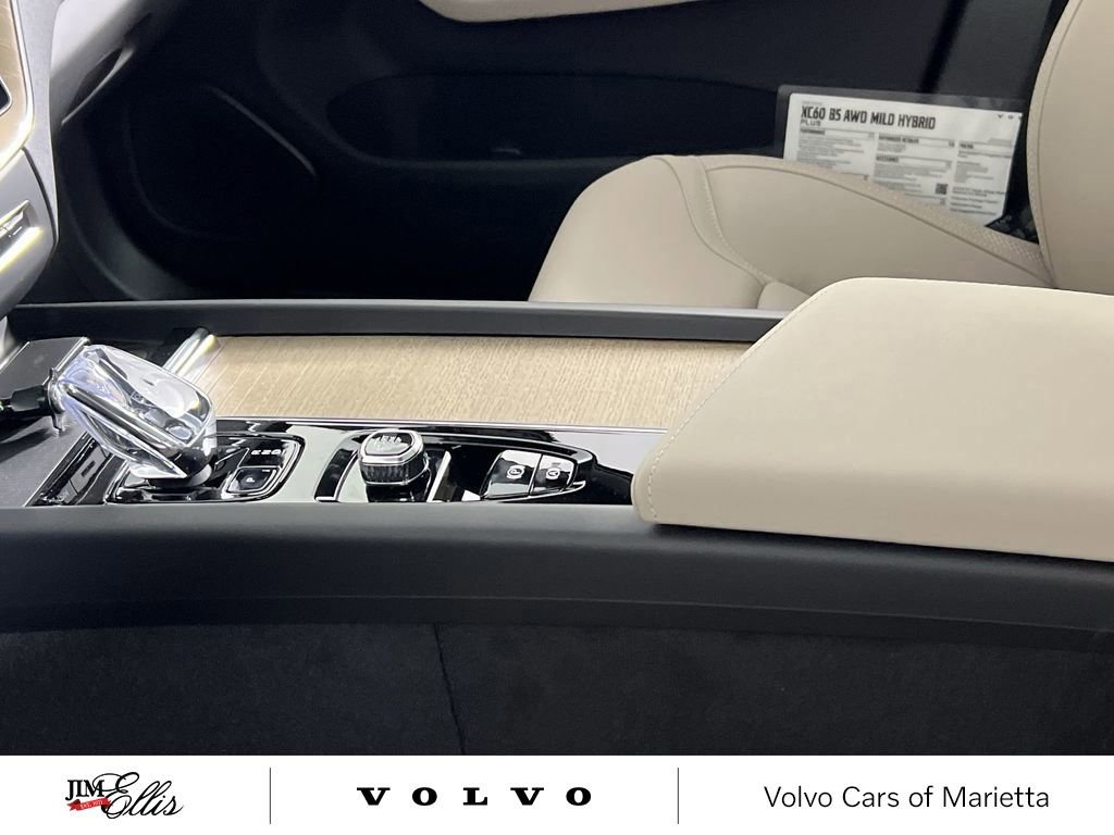New 2026 Volvo XC60 B5 Plus w/ Protection Package Premier image 19