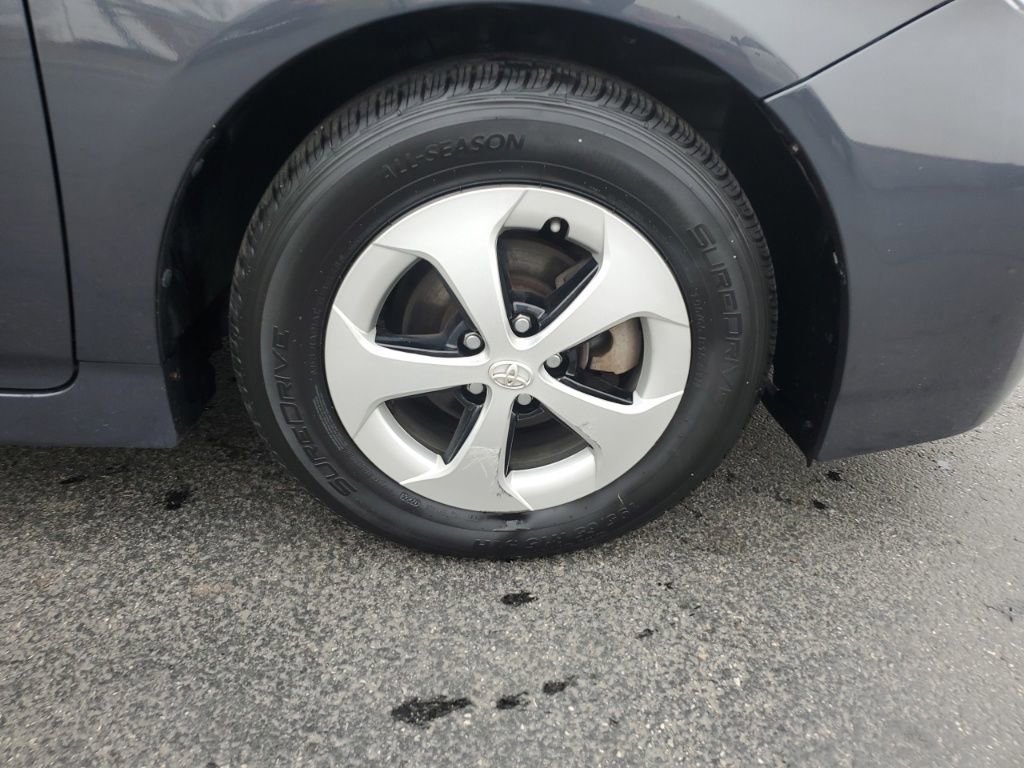 Used 2015 Toyota Prius Four image 10