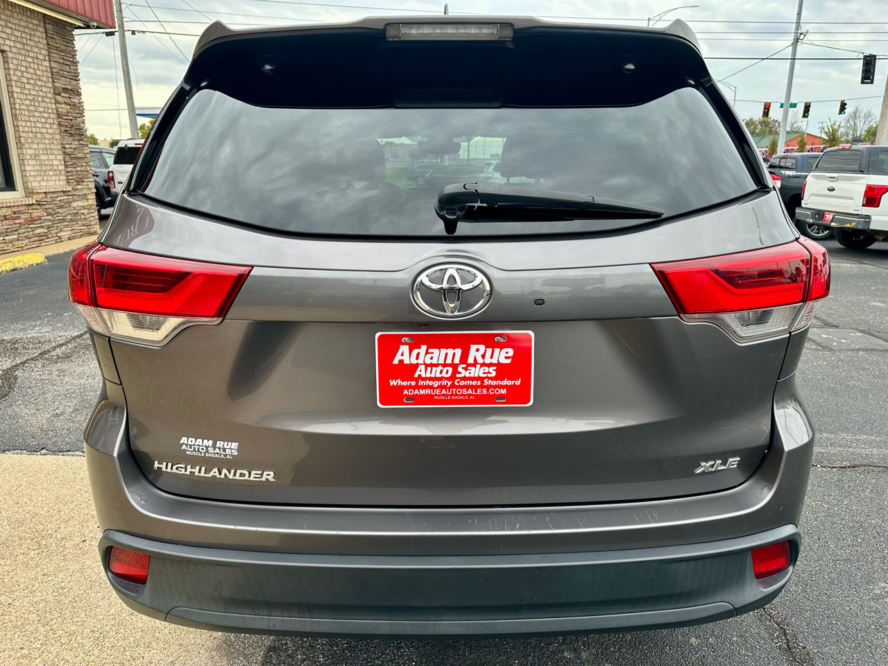 Used 2019 Toyota Highlander XLE image 6