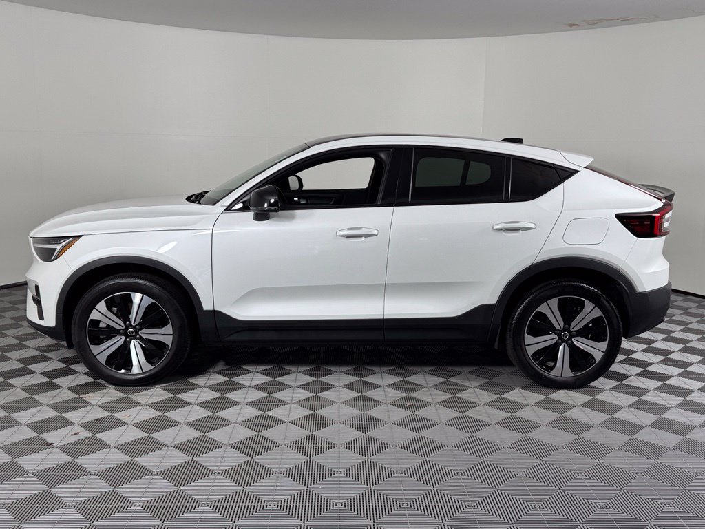 Certified 2023 Volvo C40 Recharge Core w/ Protection Package Premier AWD/4WD image 12