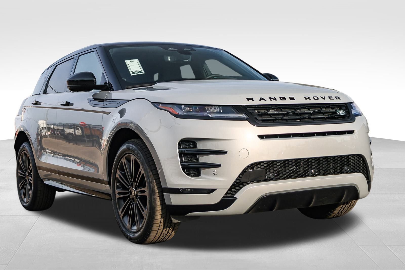 New 2026 Land Rover Range Rover Evoque Dynamic SE image 3