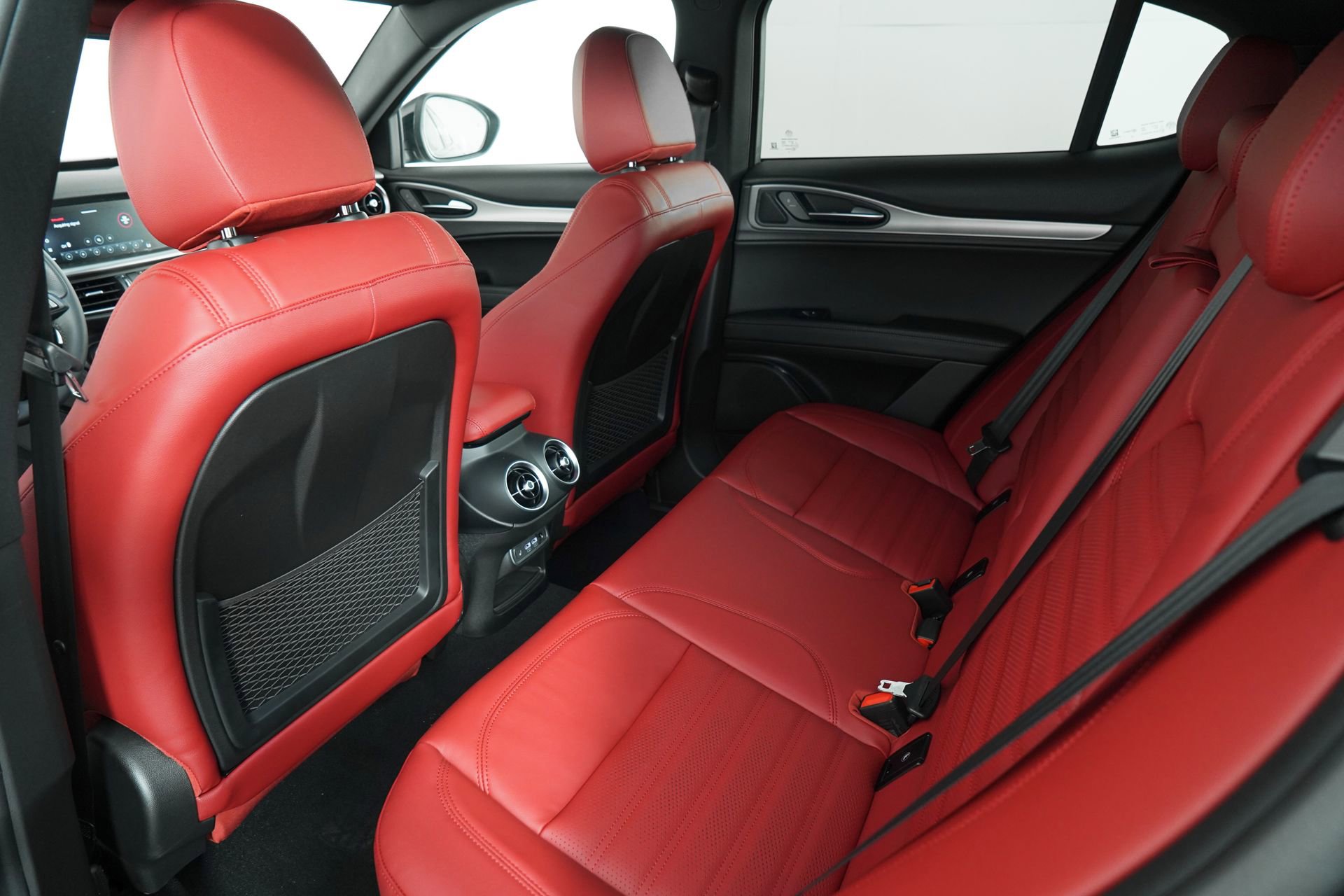 New 2025 Alfa Romeo Stelvio Sprint w/ Veloce Package image 31