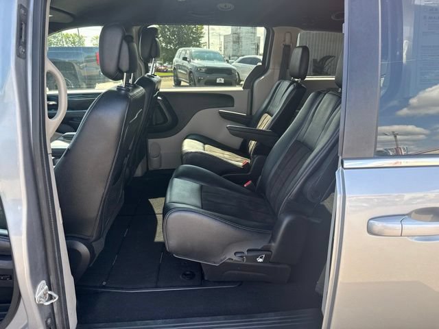 Used 2019 Dodge Grand Caravan SXT FWD image 10