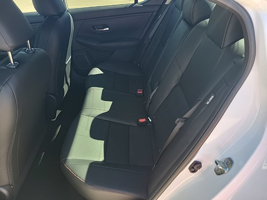 New 2025 Nissan Sentra SR w/ SR Premium Package FWD image 34