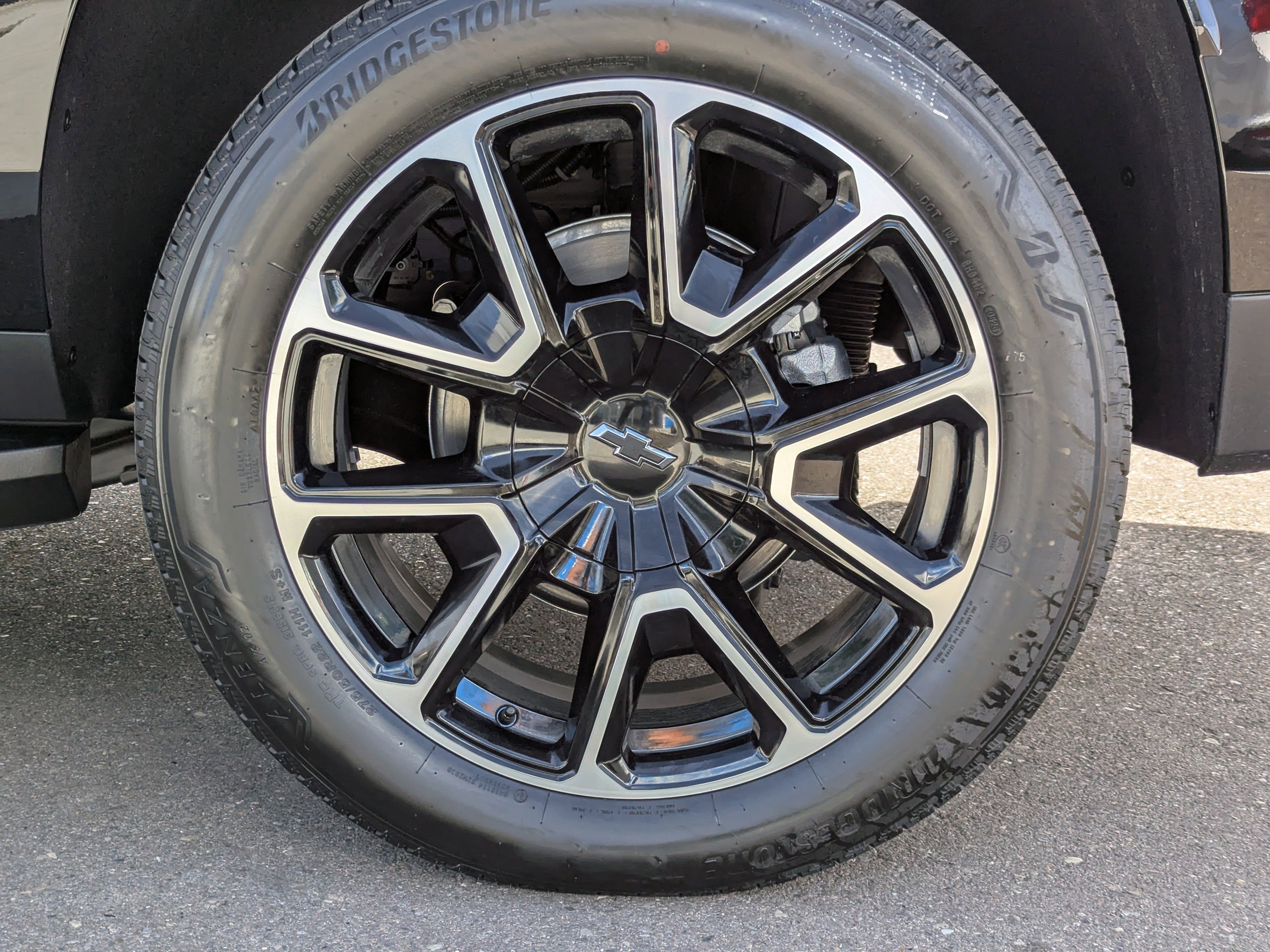 New 2026 Chevrolet Suburban RST image 53