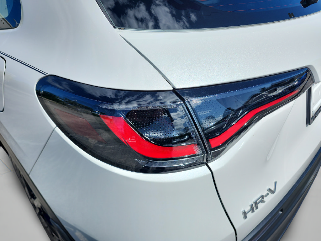 Used 2025 Honda HR-V LX image 14
