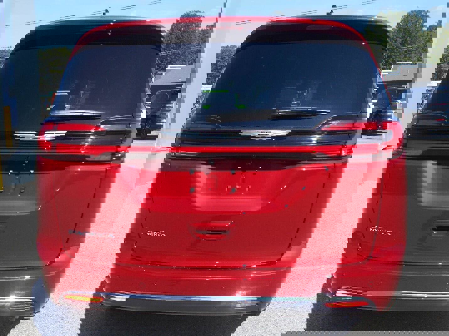 New 2026 Chrysler Pacifica Select image 30