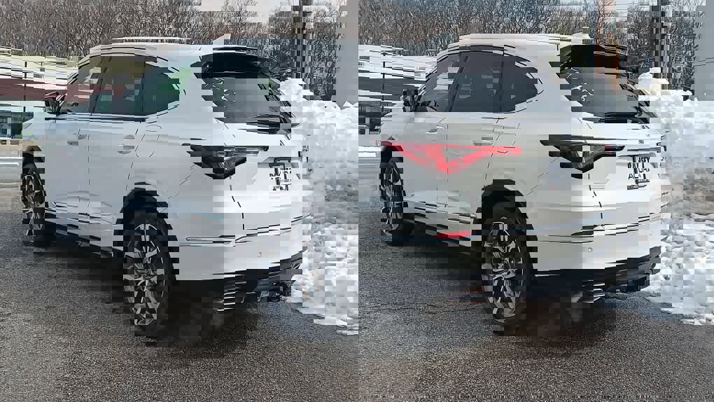 Certified 2023 Acura MDX SH-AWD w/ Technology Package image 3