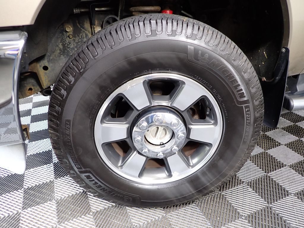 Used 2011 Ford F350 Lariat w/ Lariat Interior Pkg AWD/4WD image 44