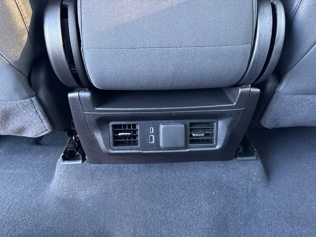 Used 2025 Chevrolet Silverado 1500 LT AWD/4WD image 19