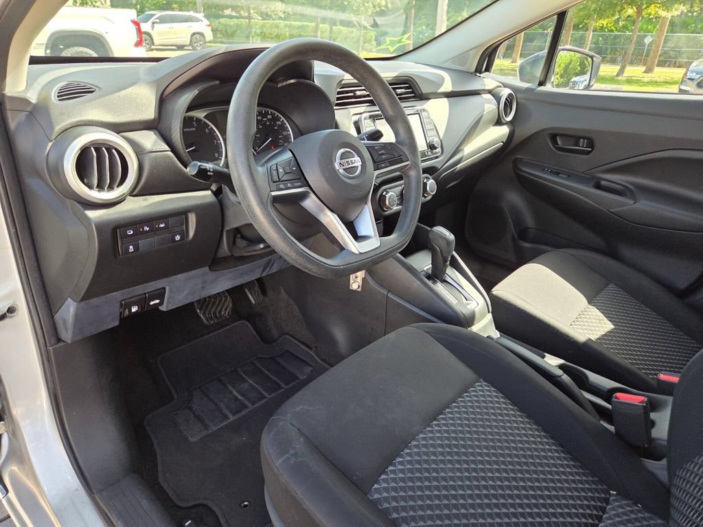 Used 2022 Nissan Versa S FWD image 25