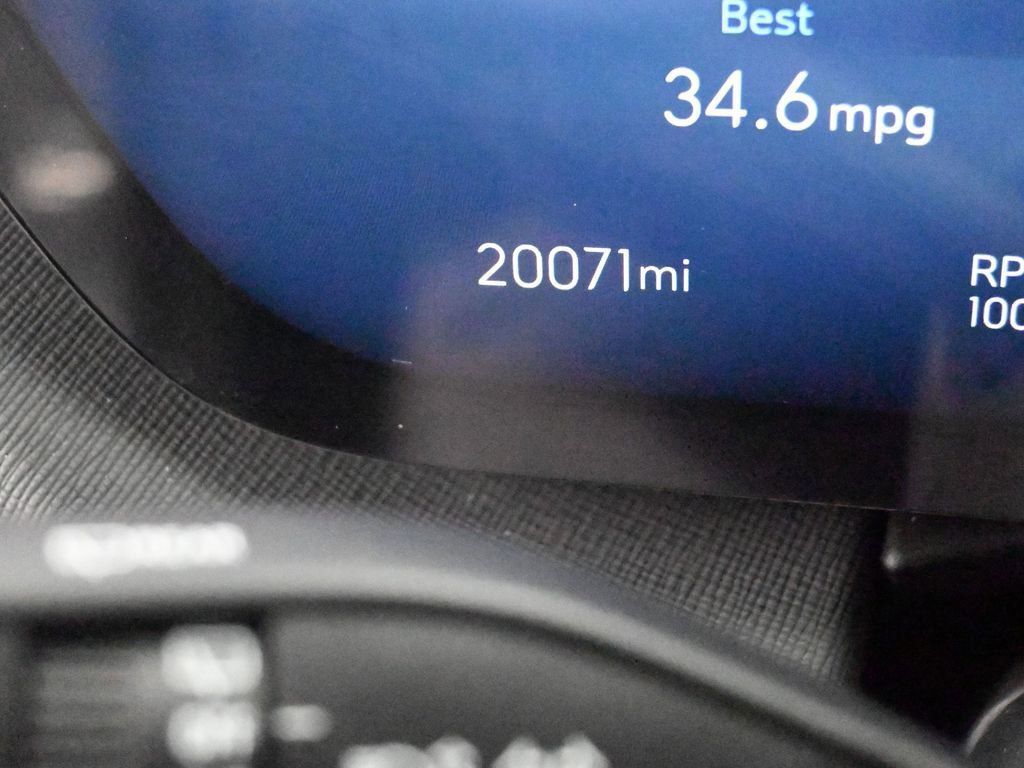 Used 2025 Buick Enclave Preferred w/ Power Package image 42