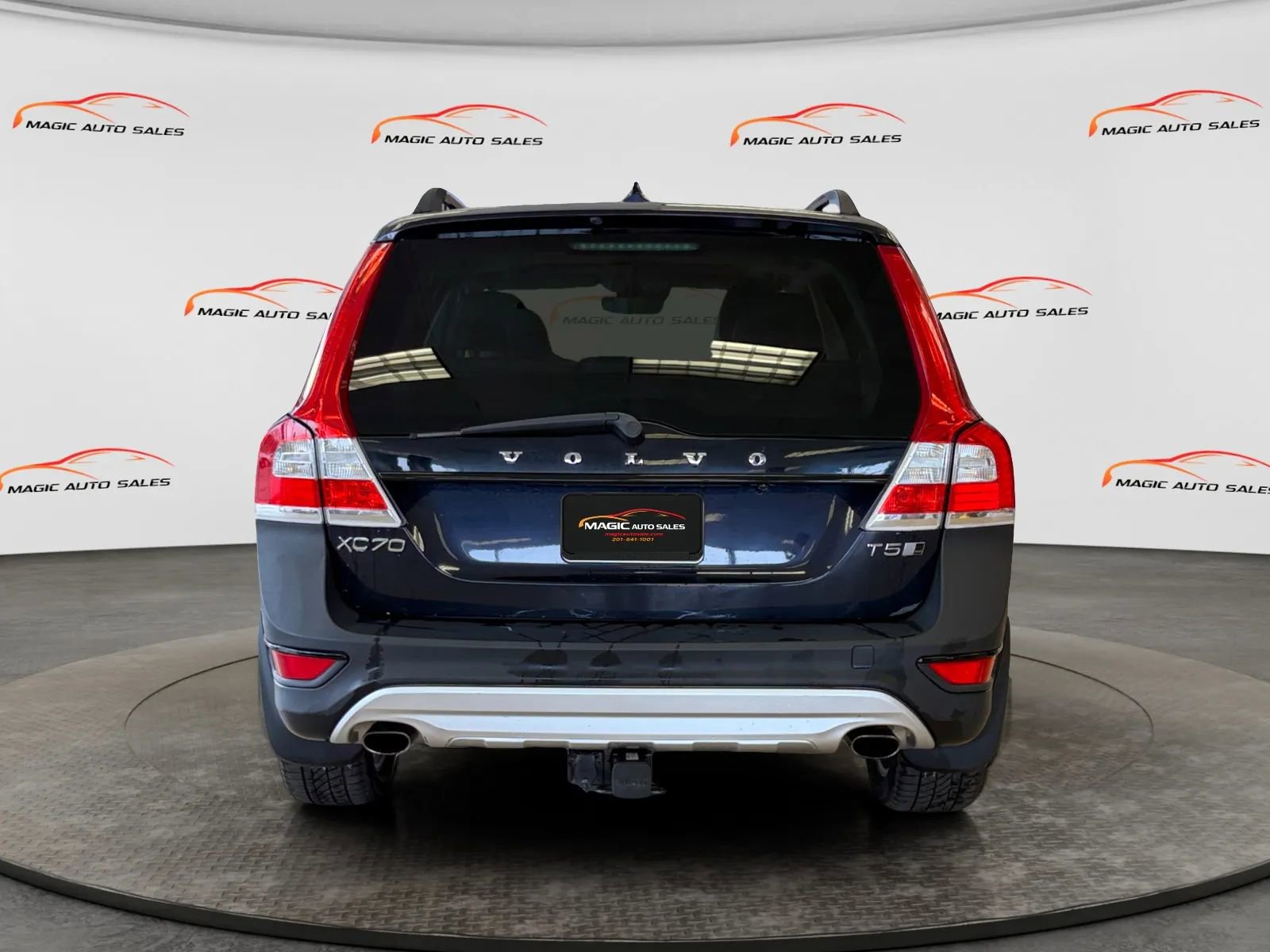 Used 2016 Volvo XC70 T5 Premier w/ Proximity Package image 46