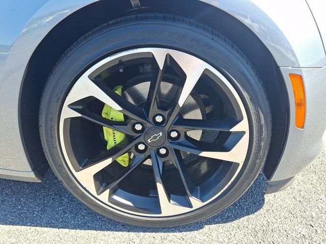 Used 2023 Chevrolet Camaro LT RWD image 12