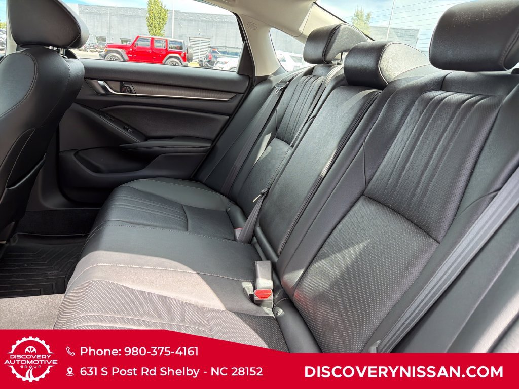 Used 2020 Honda Accord Touring image 33