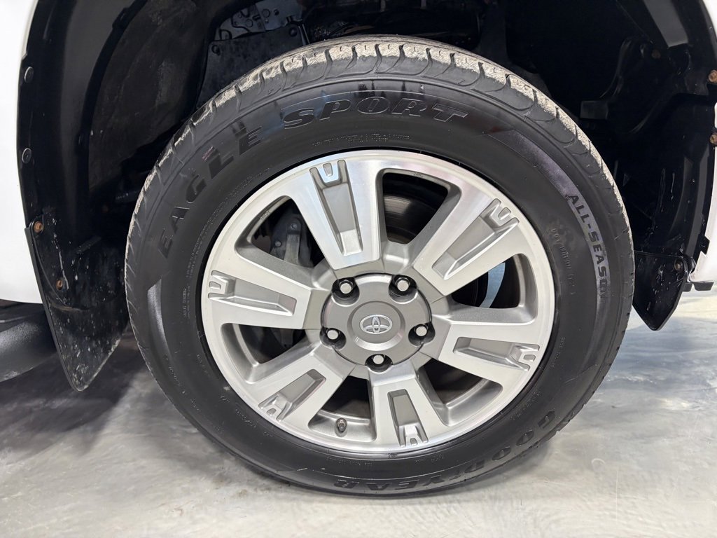 Used 2017 Toyota Tundra Platinum image 26