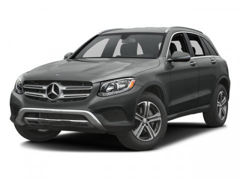 Used 2017 Mercedes-Benz GLC 300 4MATIC image 2