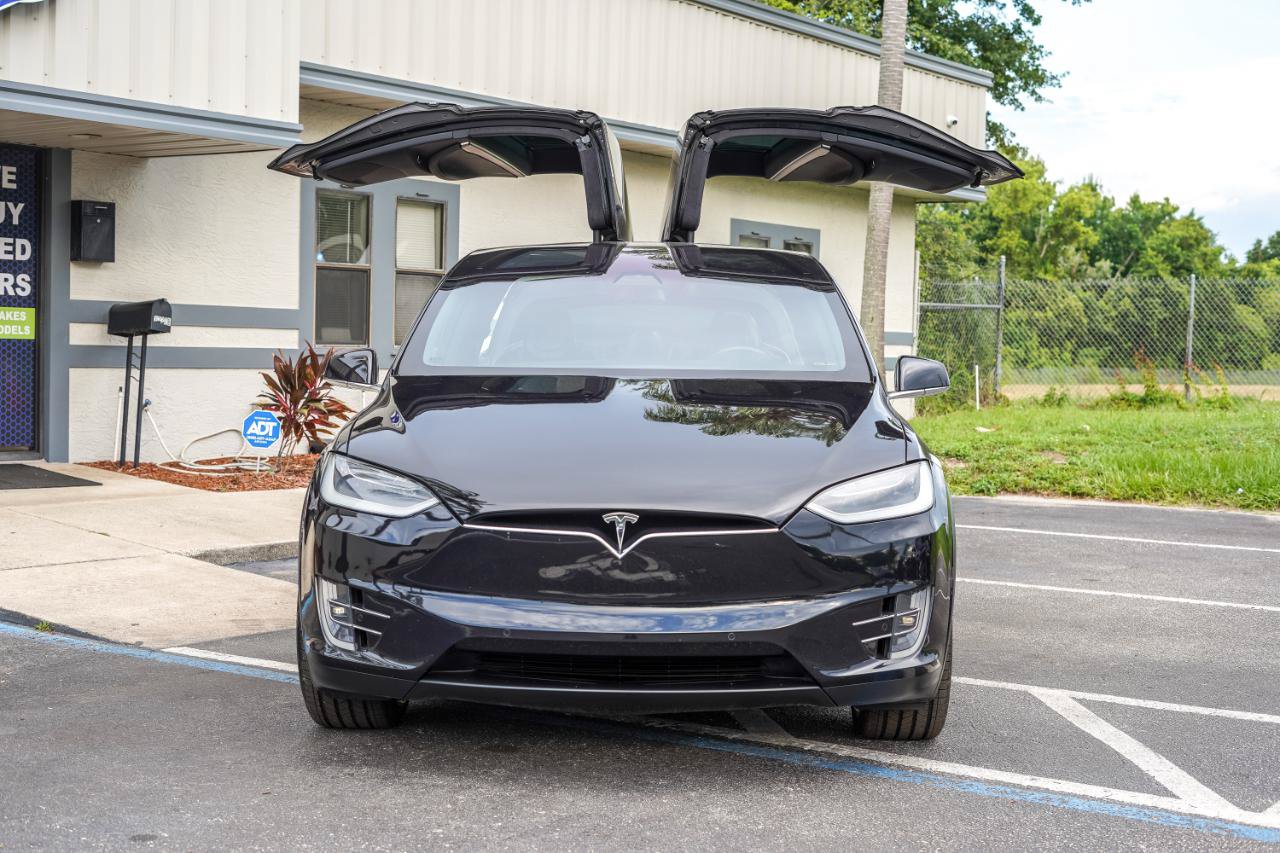 Used 2018 Tesla Model X 100D AWD/4WD image 2