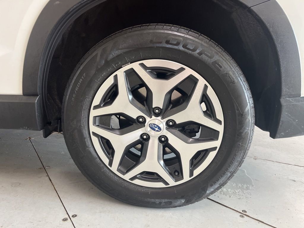 Used 2023 Subaru Forester Premium image 16