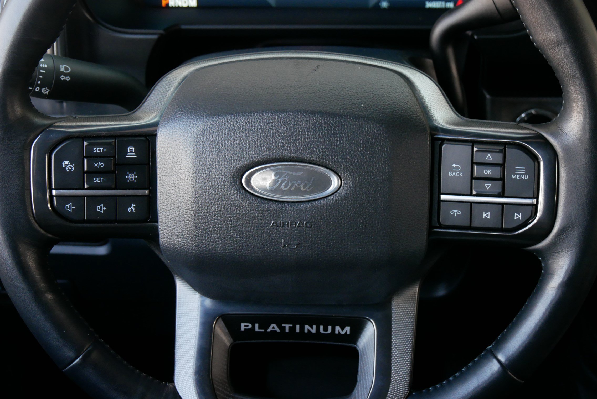 Used 2025 Ford F450 Platinum w/ FX4 Off-Road Package AWD/4WD image 33