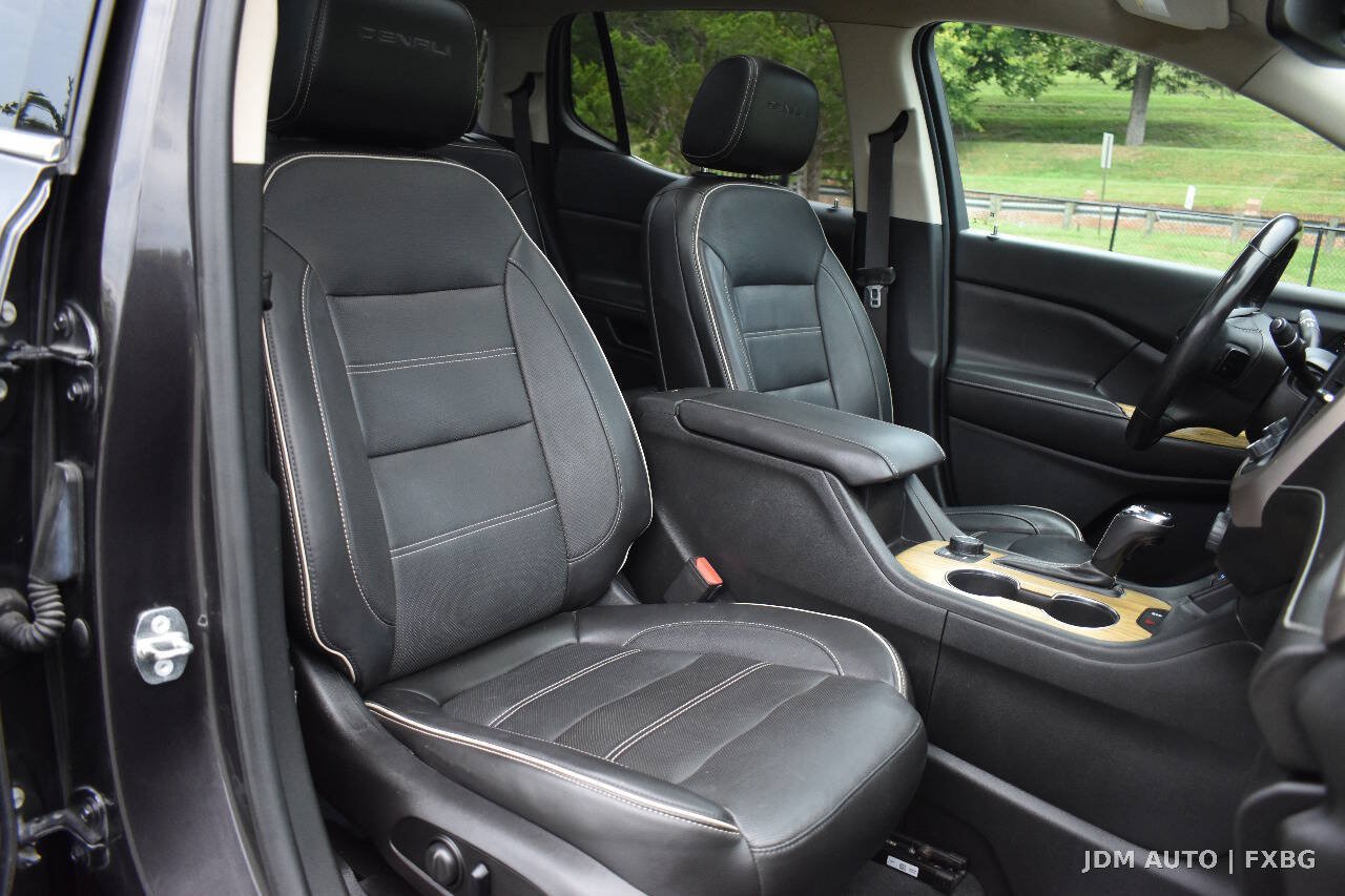 Used 2018 GMC Acadia Denali w/ Technology Package AWD/4WD image 14