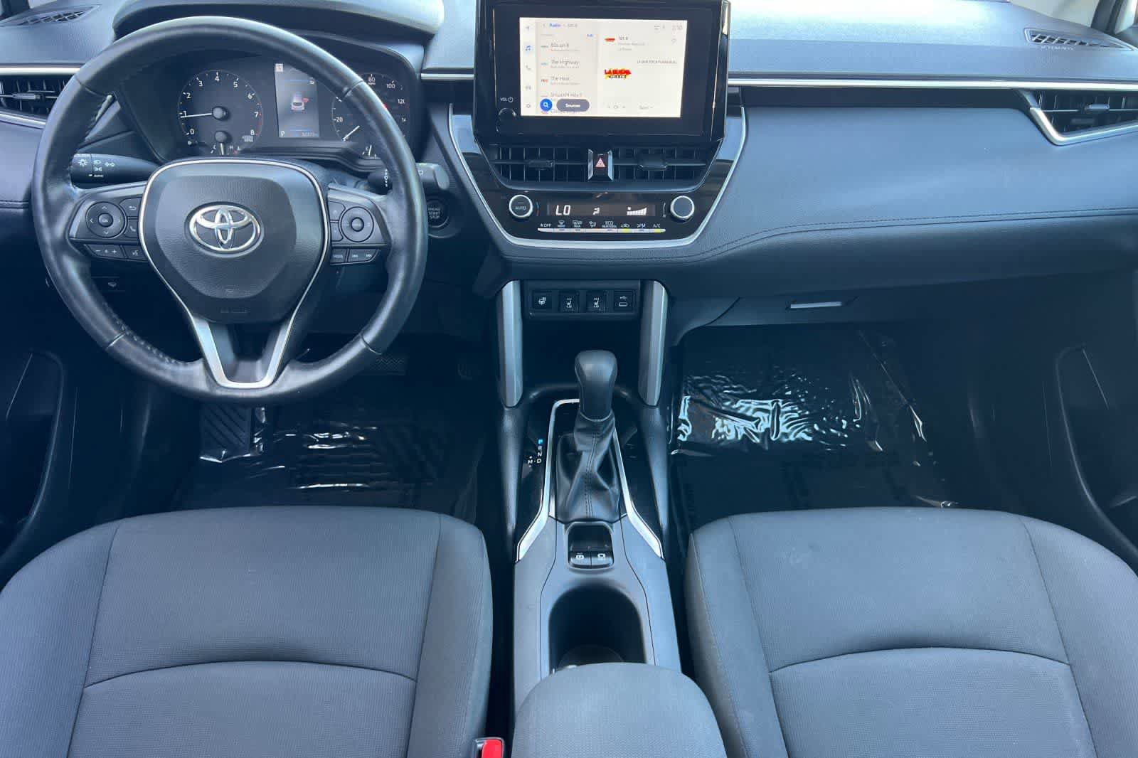Used 2024 Toyota Corolla Cross LE AWD/4WD image 4