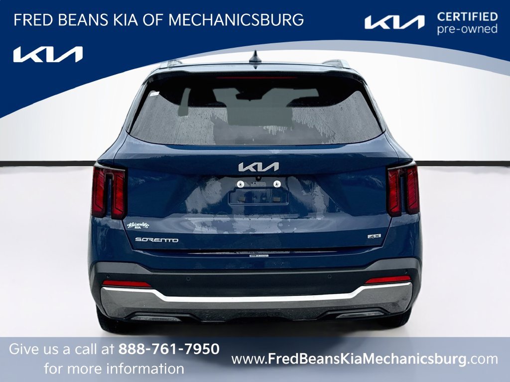 Certified 2024 Kia Sorento S w/ Panoramic Sunroof Package AWD/4WD image 6