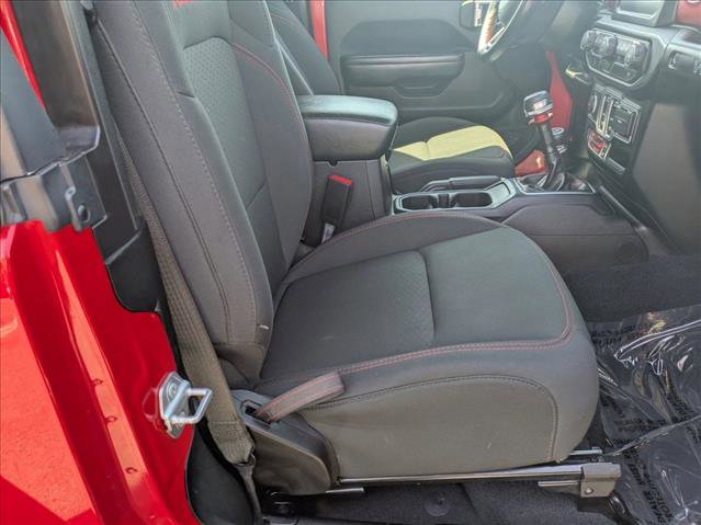Used 2021 Jeep Wrangler Rubicon w/ Cold Weather Group AWD/4WD image 19