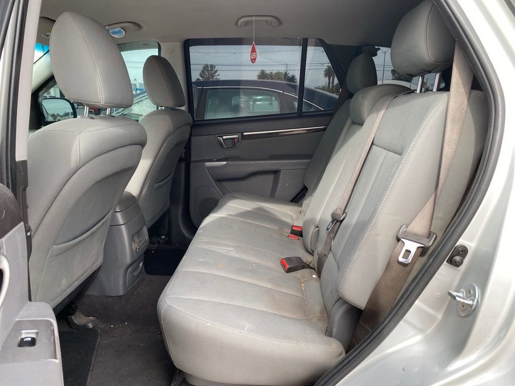 Used 2012 Hyundai Santa Fe GLS image 7