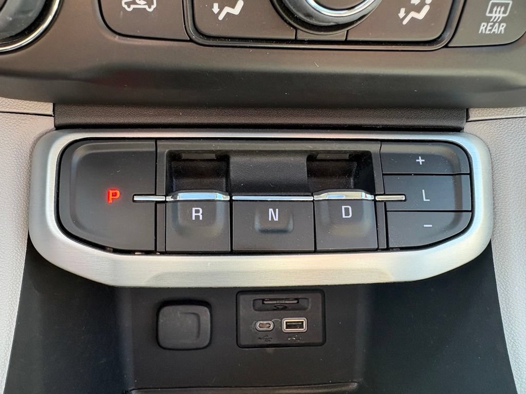 Used 2023 GMC Acadia SLT w/ Preferred Package AWD/4WD image 22