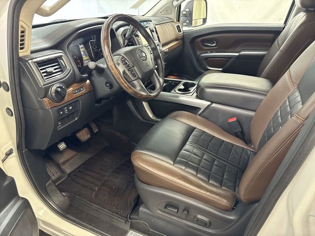 Used 2016 Nissan Titan Platinum Reserve image 11