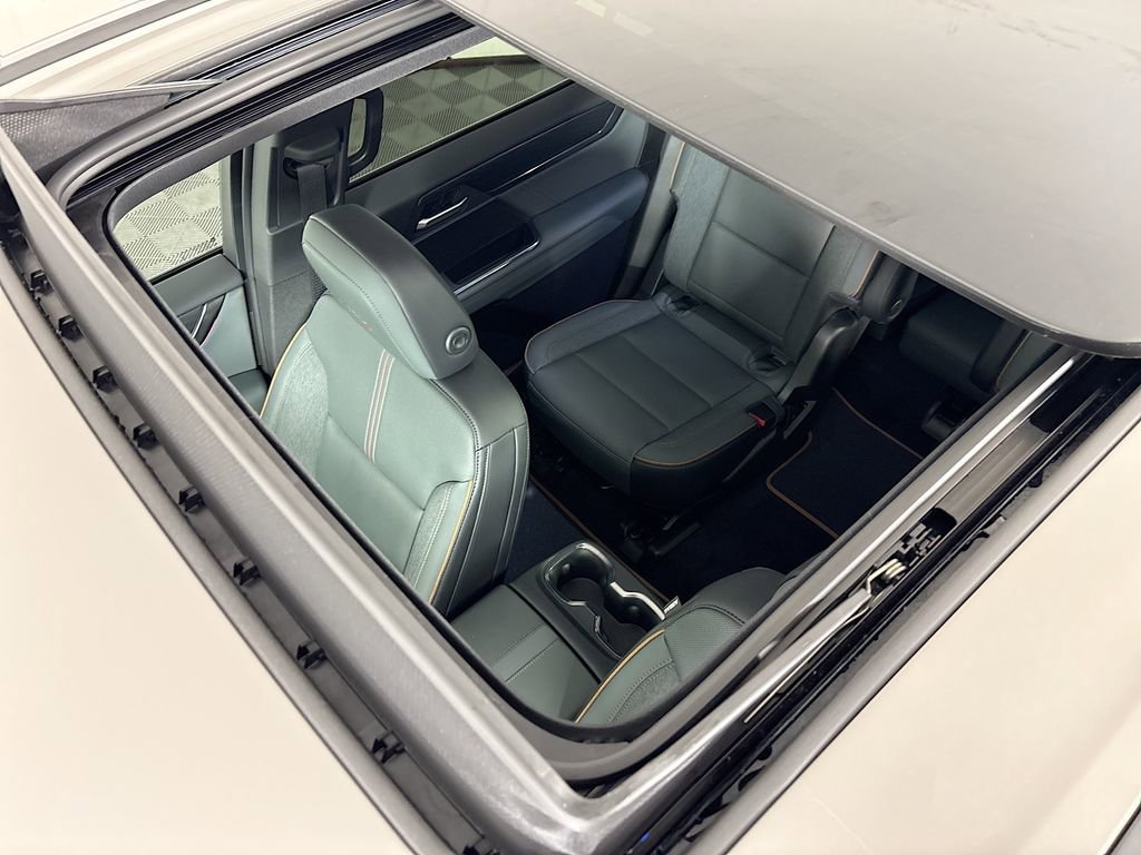 New 2026 GMC Acadia AT4 w/ Luxury Package image 22