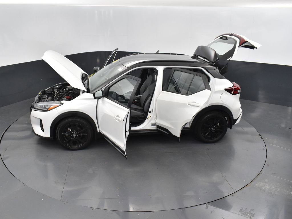 Used 2023 Nissan Kicks SR w/ SR Premium Package image 54