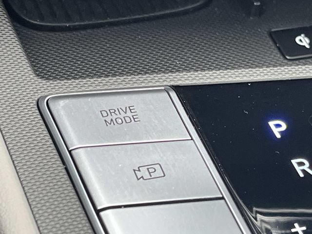 Certified 2025 Hyundai Elantra Sport FWD image 31