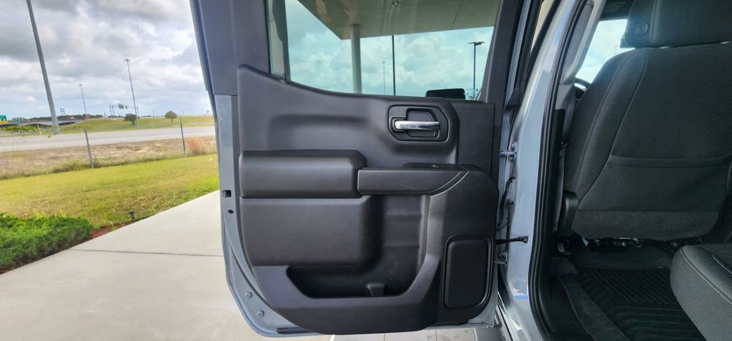 Used 2024 Chevrolet Silverado 1500 Custom w/ LPO, Dark Essentials Package RWD image 19