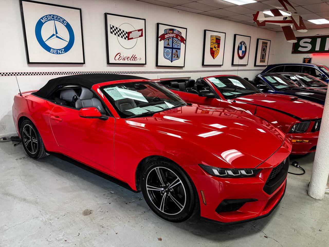 Used 2024 Ford Mustang Premium image 4