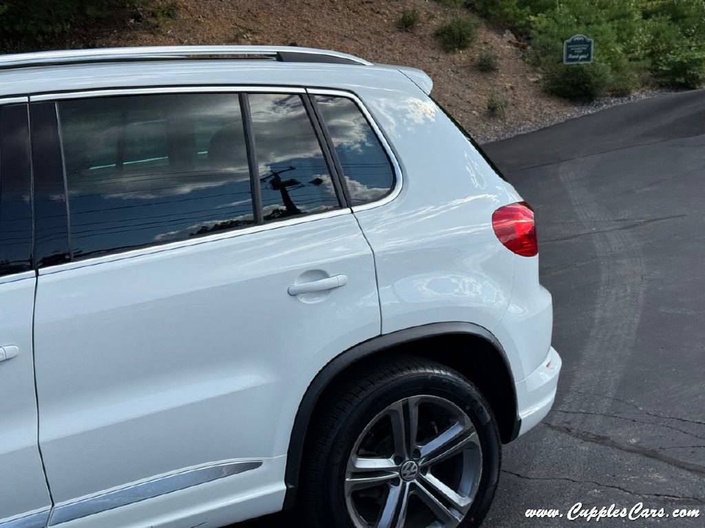 Used 2017 Volkswagen Tiguan Sport image 32