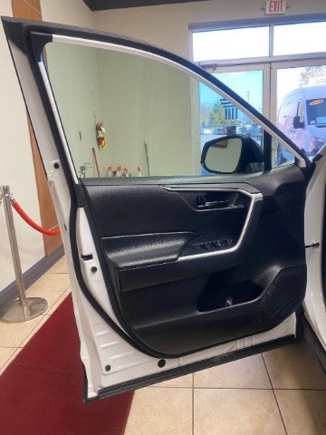 Used 2024 Toyota RAV4 LE AWD/4WD image 15