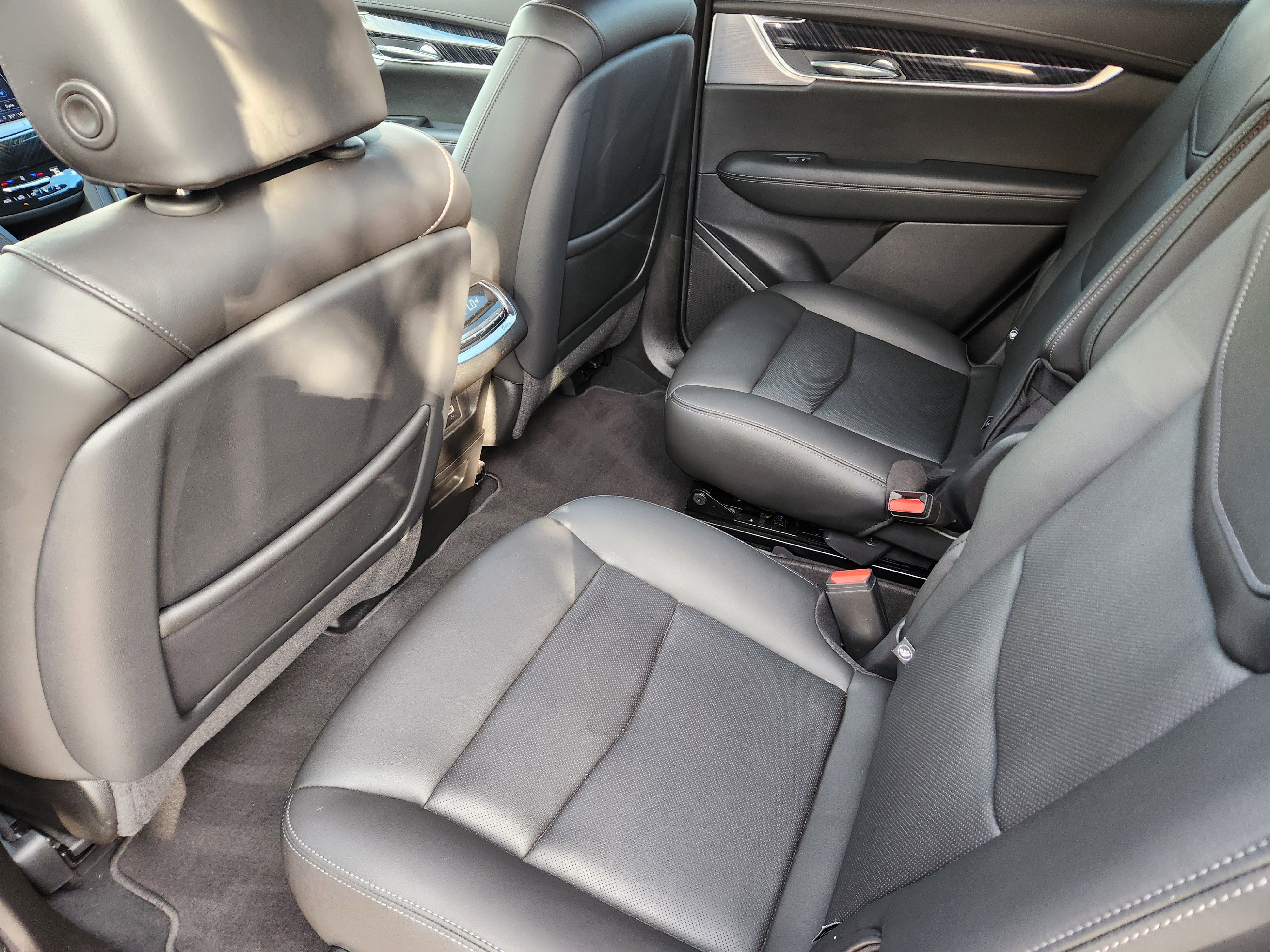 Used 2023 Cadillac XT6 Premium Luxury image 43