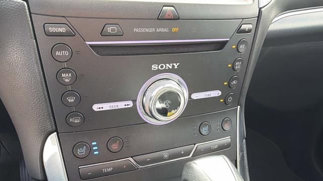 Used 2017 Ford Edge Titanium w/ Equipment Group 302A AWD/4WD image 23