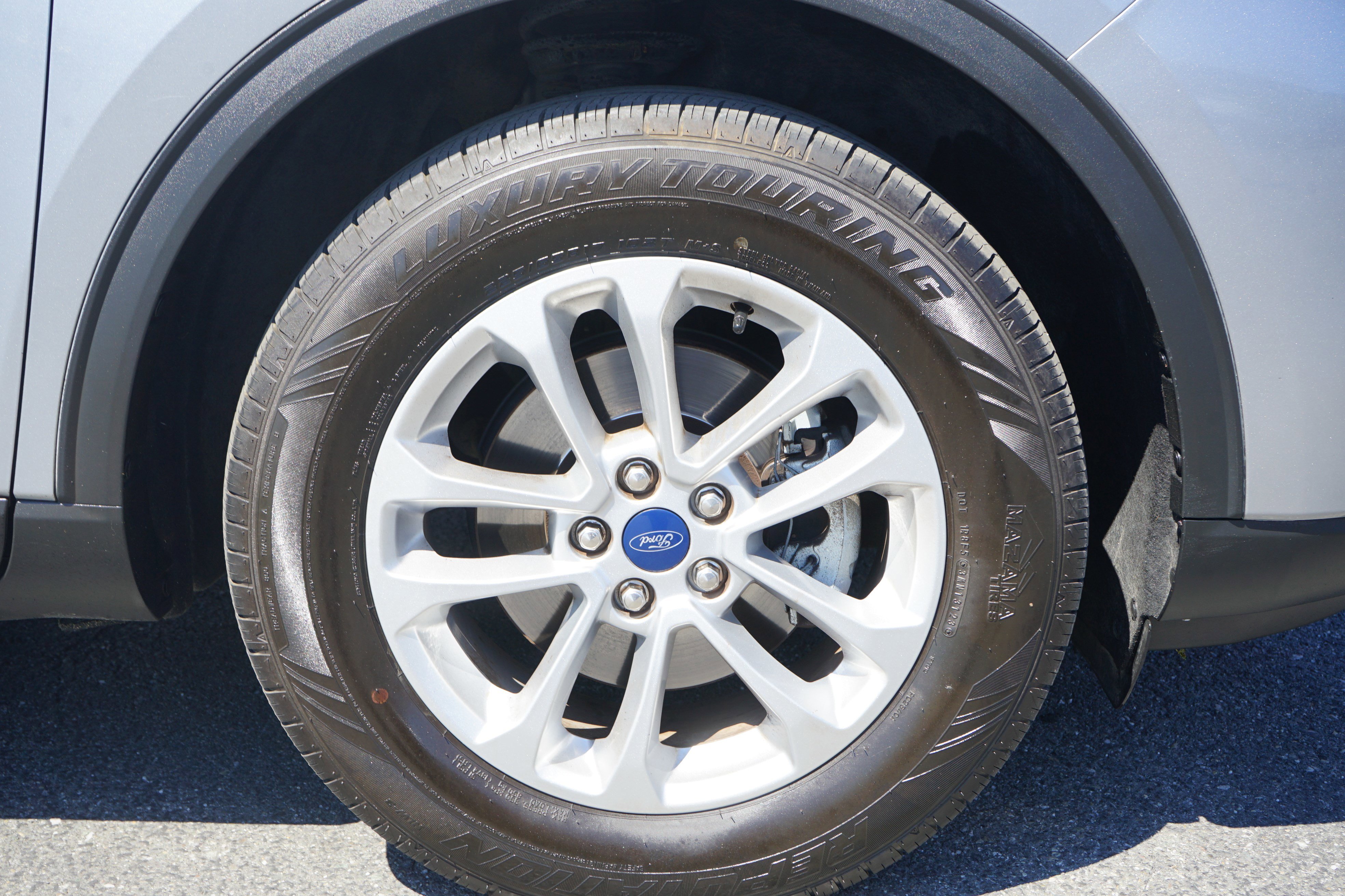 Used 2021 Ford Escape SE image 9