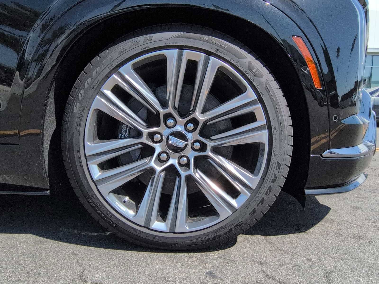 New 2026 Cadillac Vistiq Platinum image 29