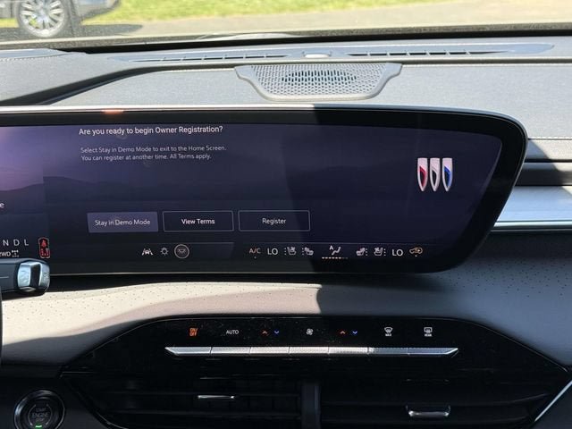 New 2026 Buick Enclave Avenir w/ Super Cruise Package AWD/4WD image 17
