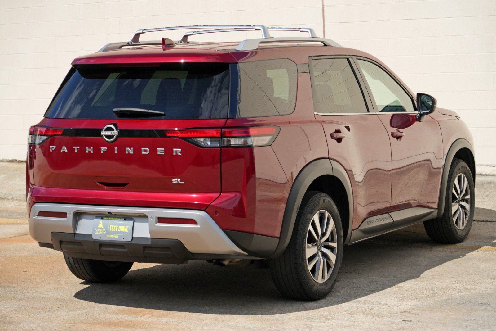 Used 2023 Nissan Pathfinder SL FWD image 50