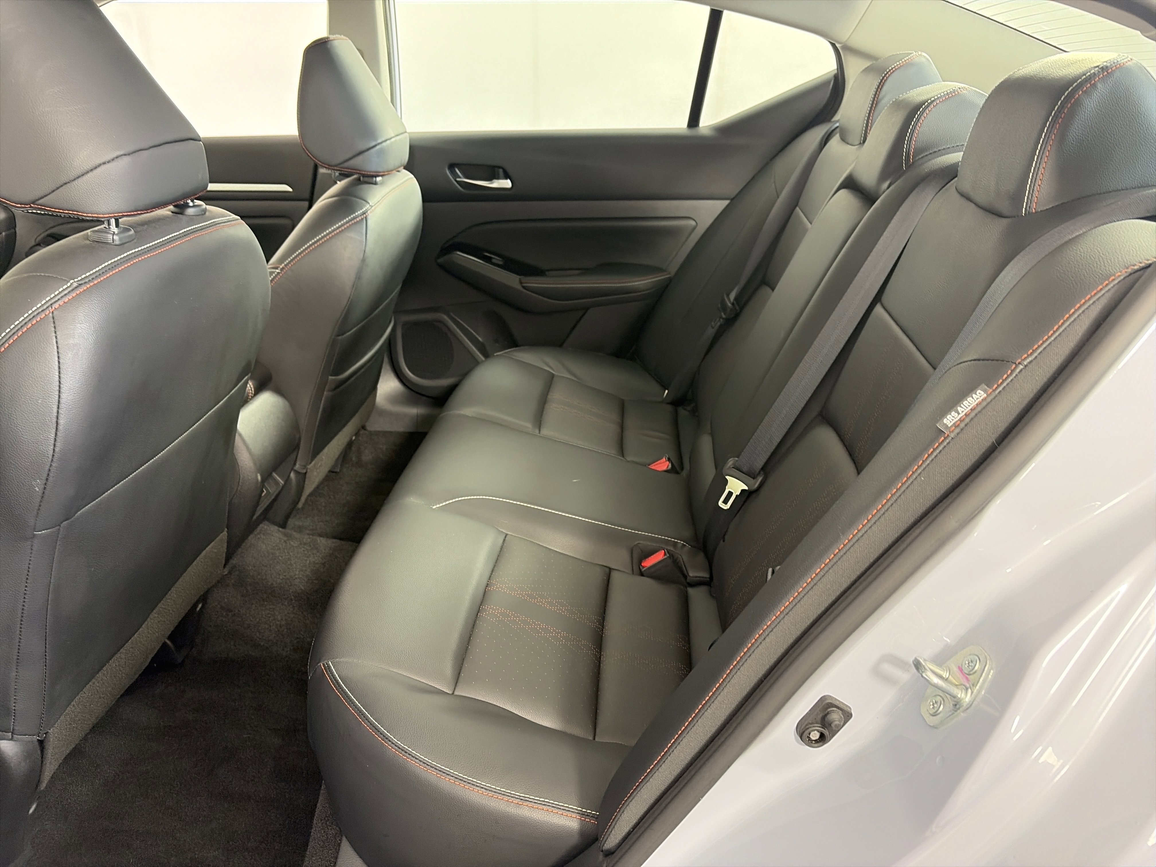 Used 2024 Nissan Altima 2.5 SR w/ SR Premium Package FWD image 7
