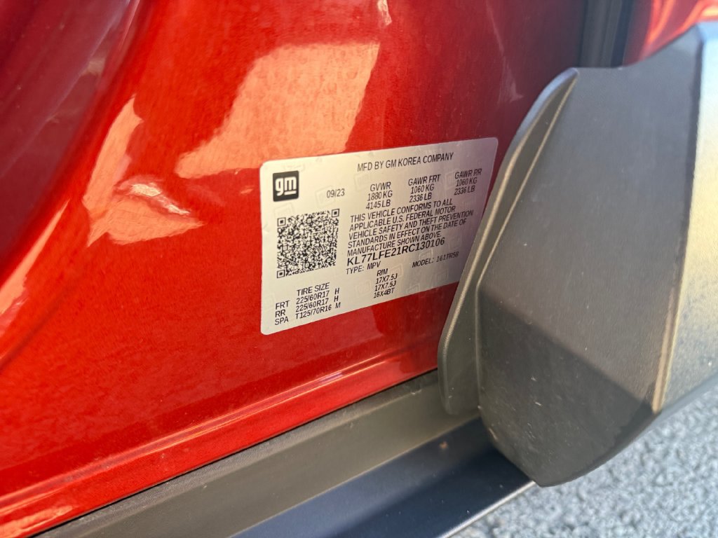 Used 2024 Chevrolet Trax LS w/ LS Convenience Package FWD image 30
