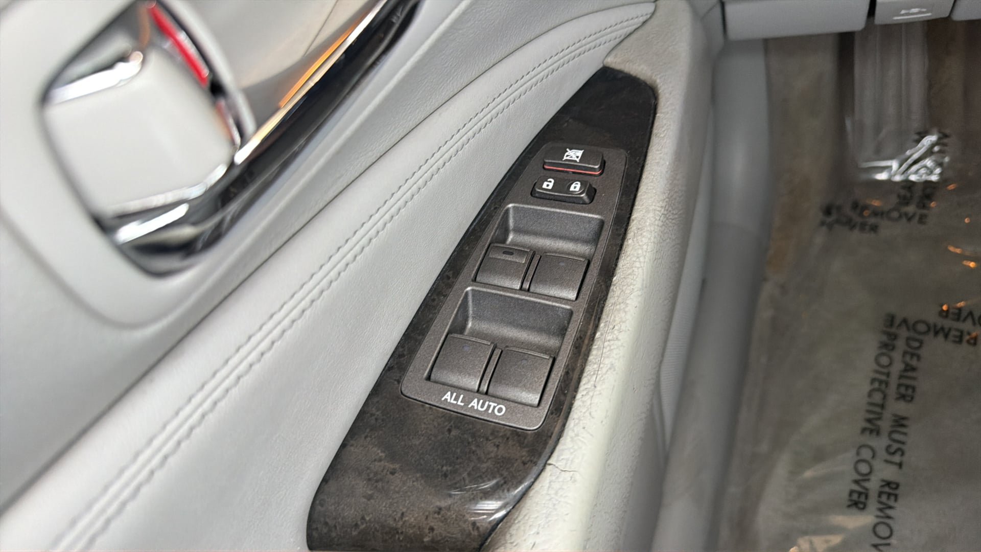 Used 2012 Lexus LS 460 w/ Luxury Value Edition RWD image 19