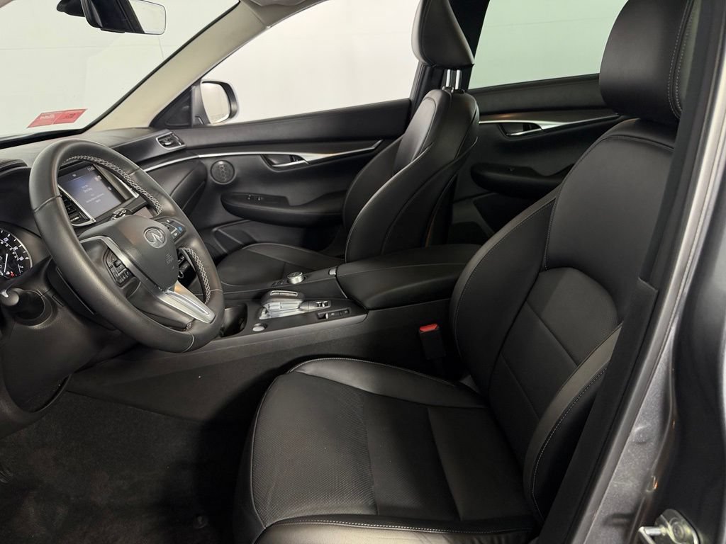 Used 2025 INFINITI QX50 Luxe AWD/4WD image 22