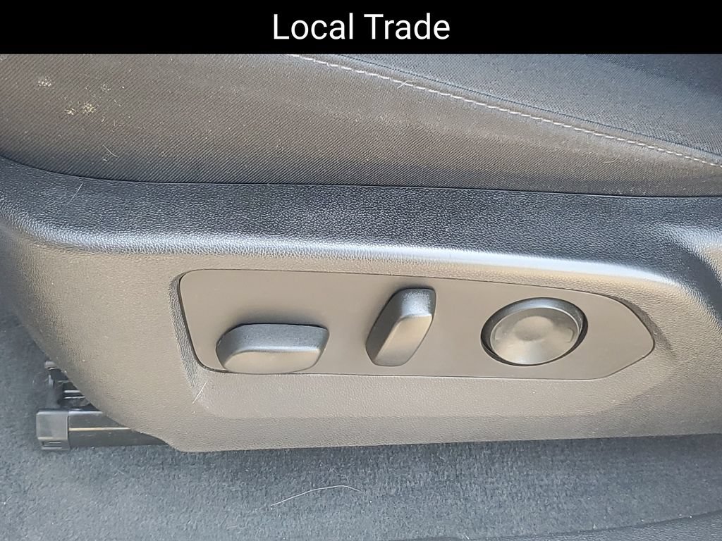 Used 2023 Chevrolet Colorado Trail Boss w/ Advanced Trailering Package AWD/4WD image 7
