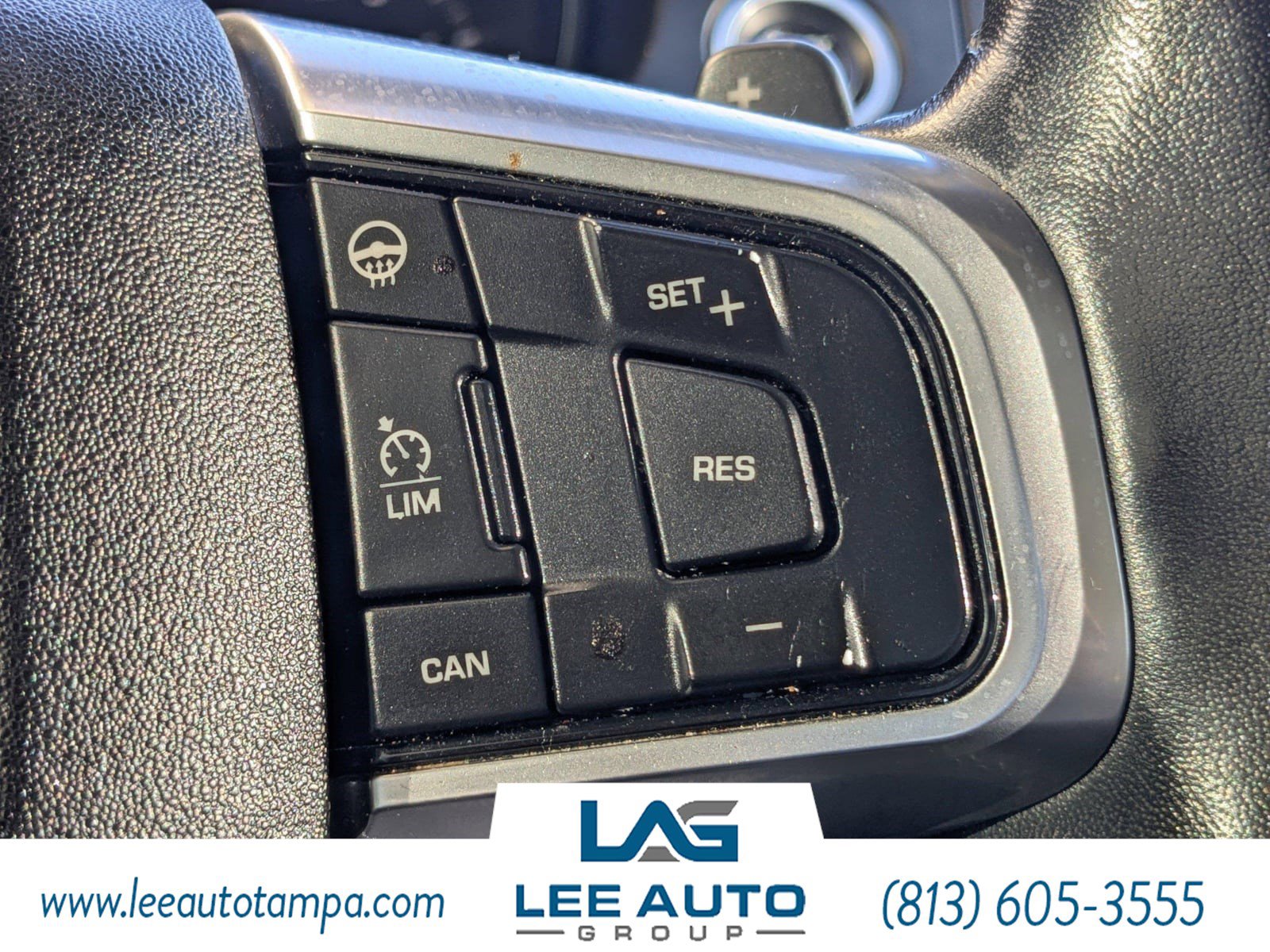 Used 2017 Land Rover Discovery Sport HSE image 28